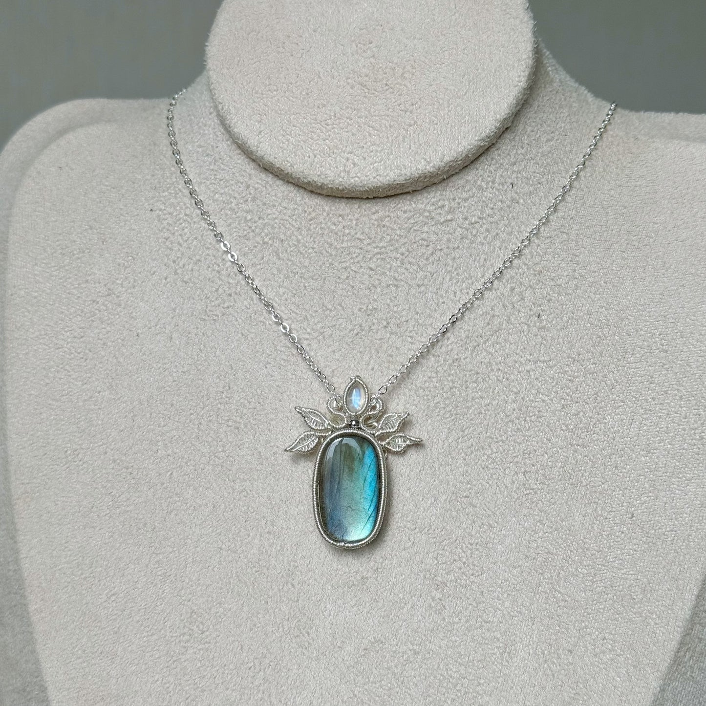 Handmade Leaves And Labradorite Necklace - Wire Wrapped Jewelry