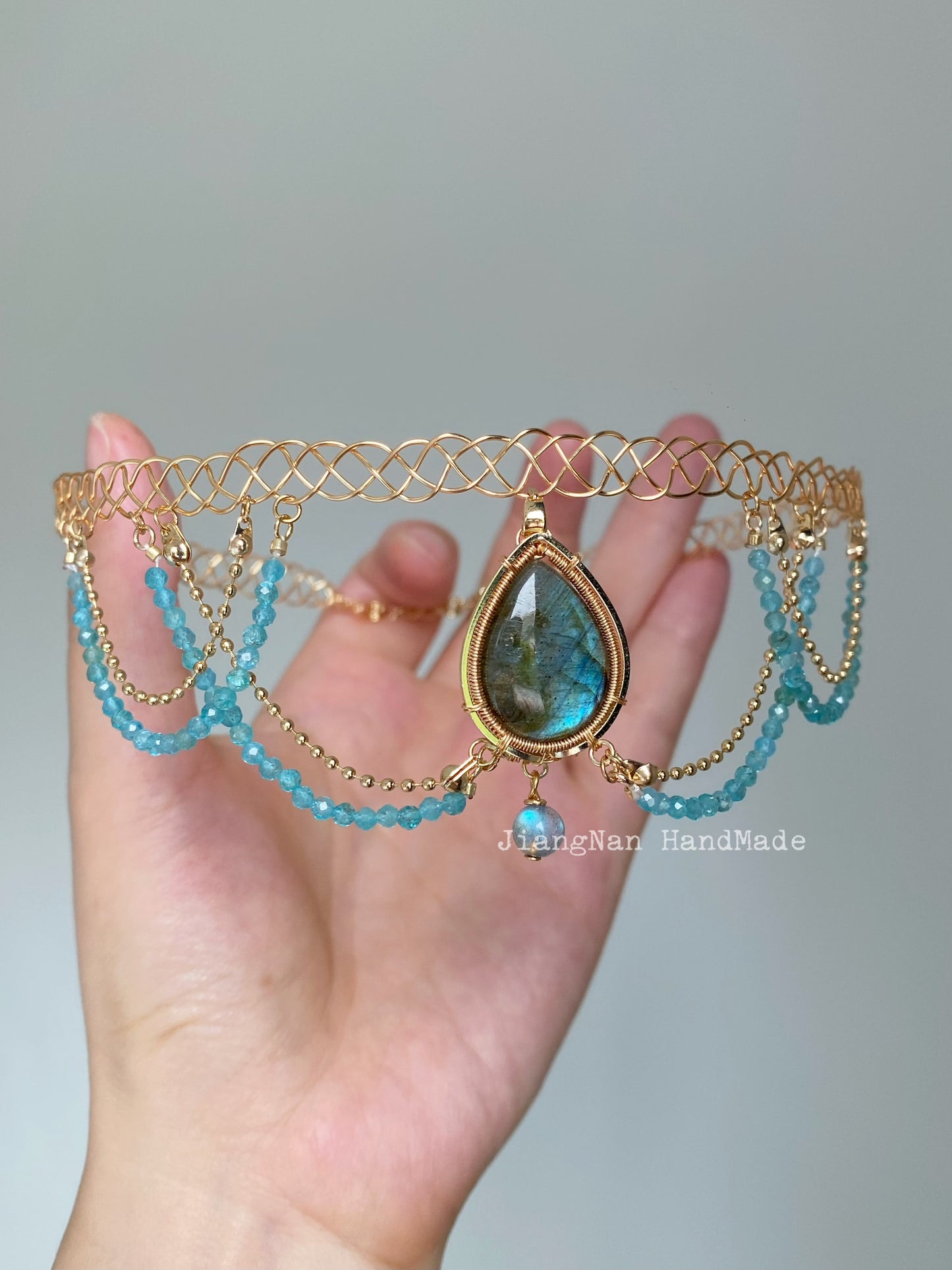 Handmade Blue Labradorite Choker - Wire Wrapped Jewelry