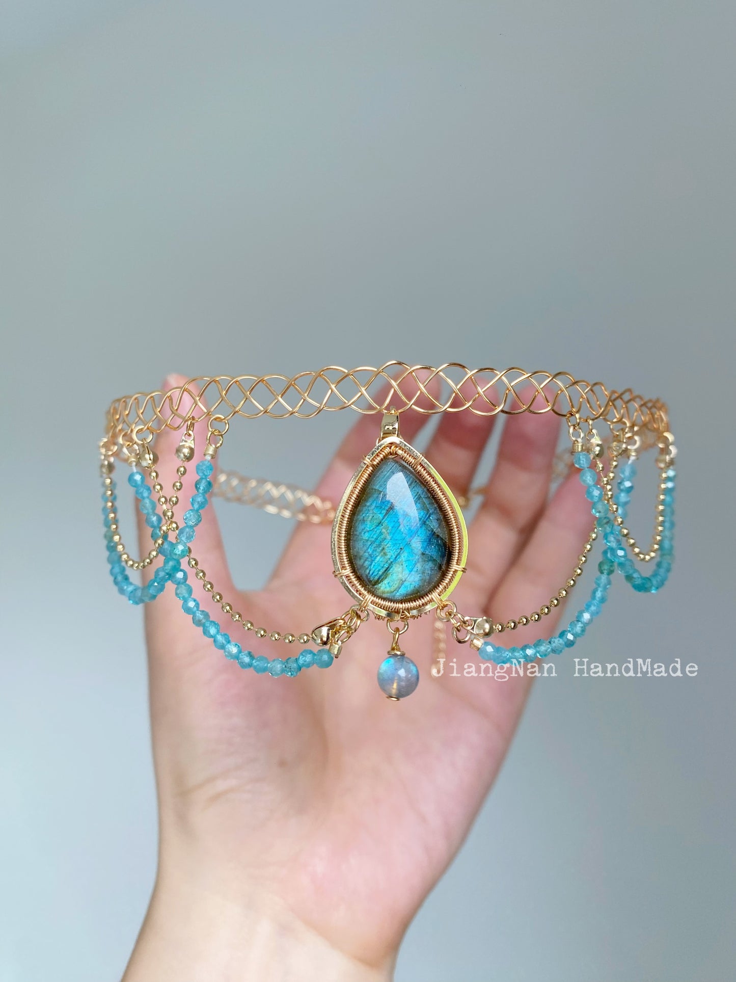 Handmade Blue Labradorite Choker - Wire Wrapped Jewelry
