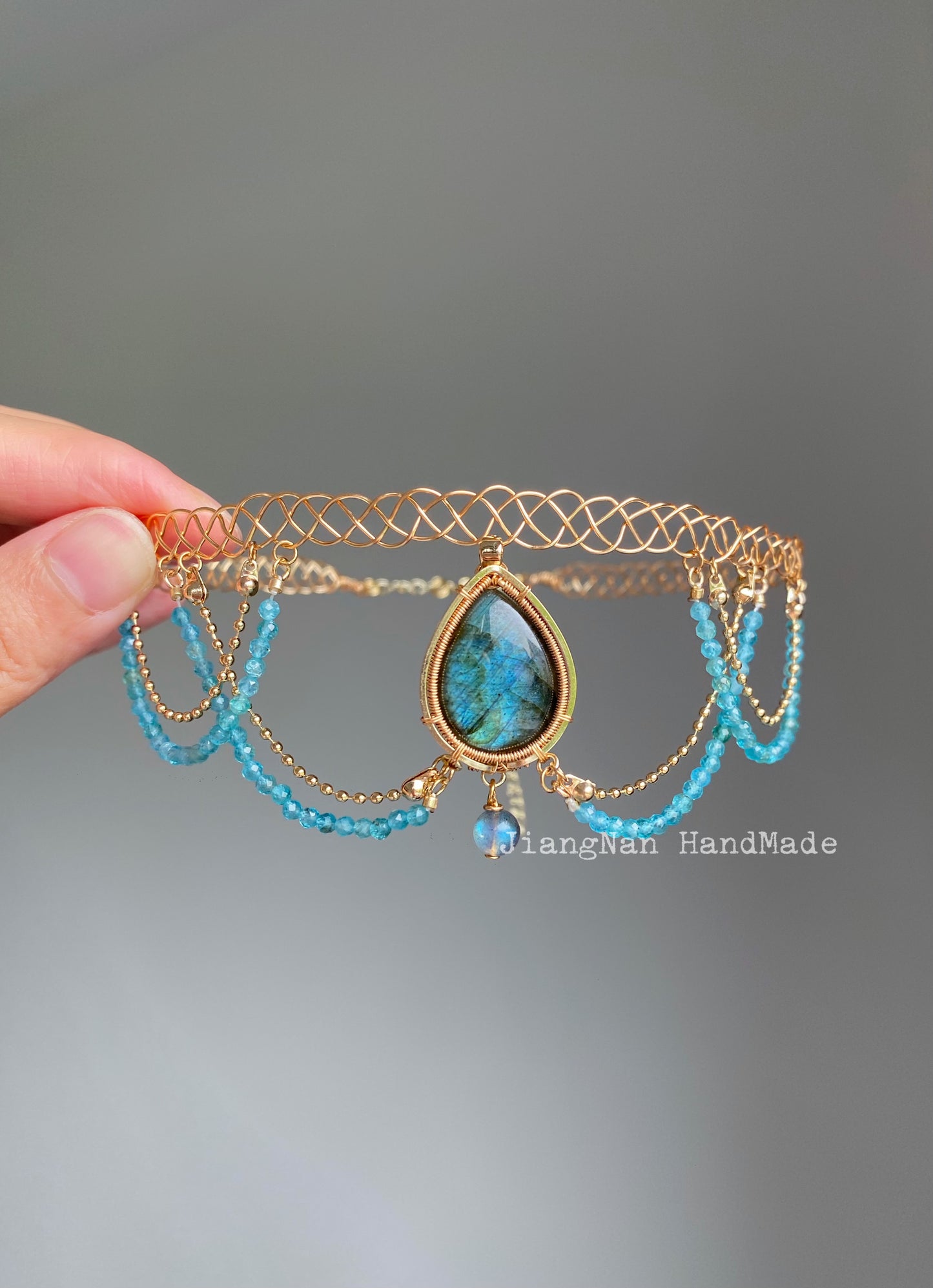 Handmade Blue Labradorite Choker - Wire Wrapped Jewelry