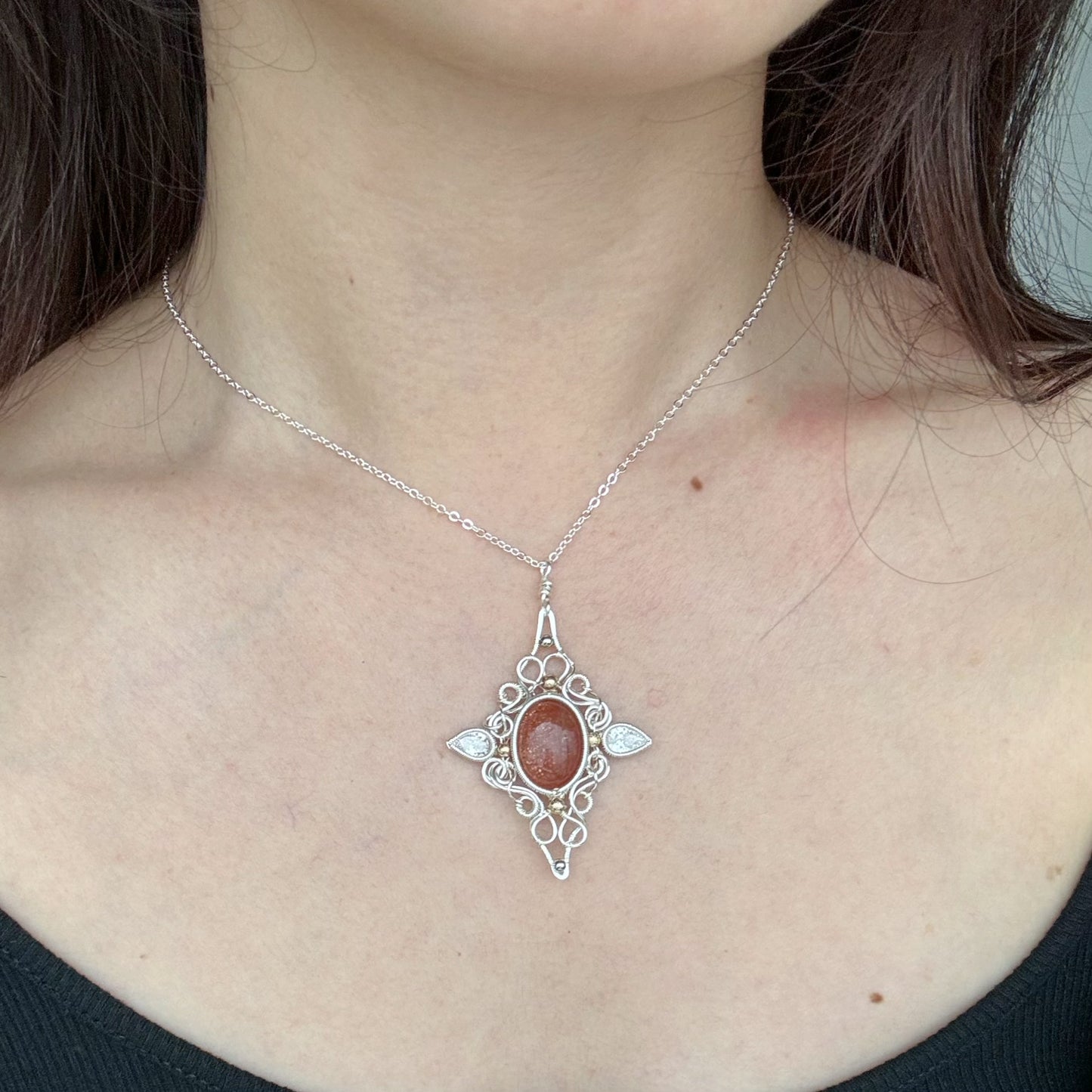「Victoria 」Handmade Labradorite Necklace - Wire Wrapped Jewelry