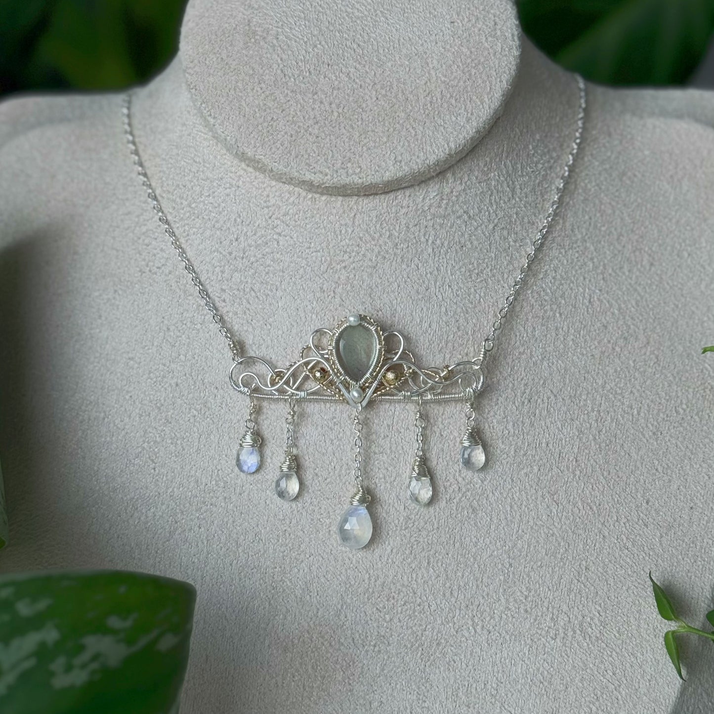 [Crown] Handmade Labradorite Necklace -  Wire Wrapped Jewelry