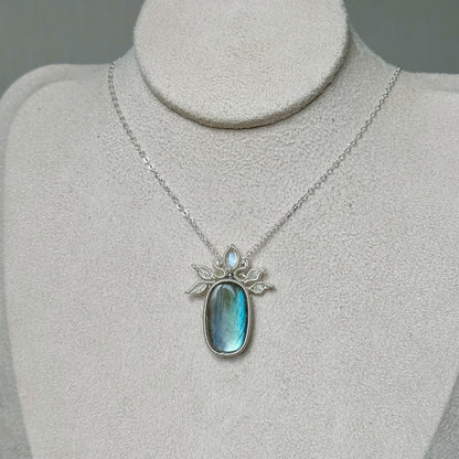 Handmade Leaves And Labradorite Necklace - Wire Wrapped Jewelry