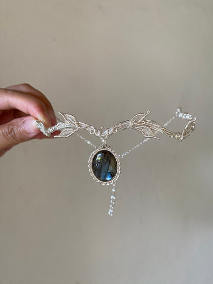 Handmade Leaves And Labradorite Choker In Silver - Wire Wrapped Jewelry