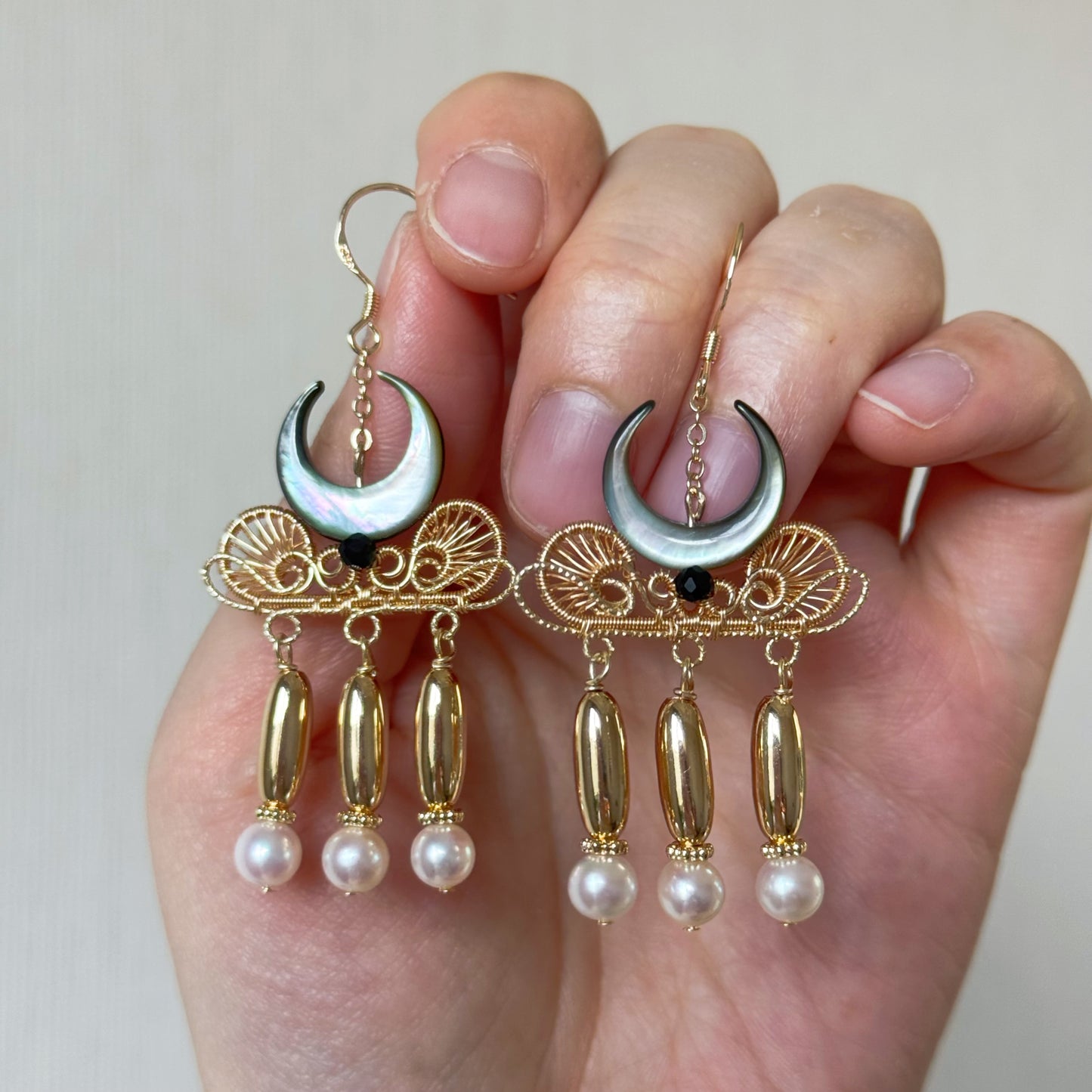 [Gladiator] Handmade Mother Of Pearl Earrings - Wire Wrapped Jewelry