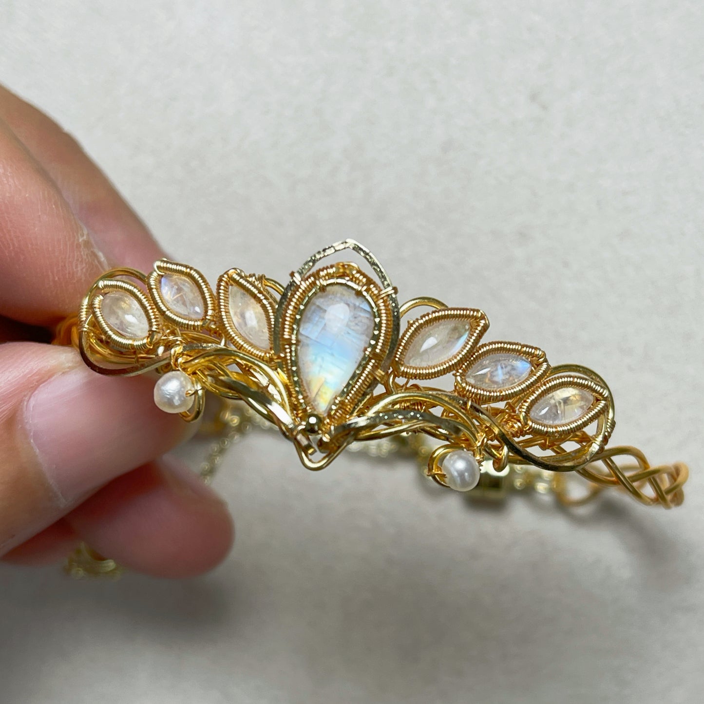 [Lotus] Handmade Moonstone Bracelet -Wire Wrapped Jewelry