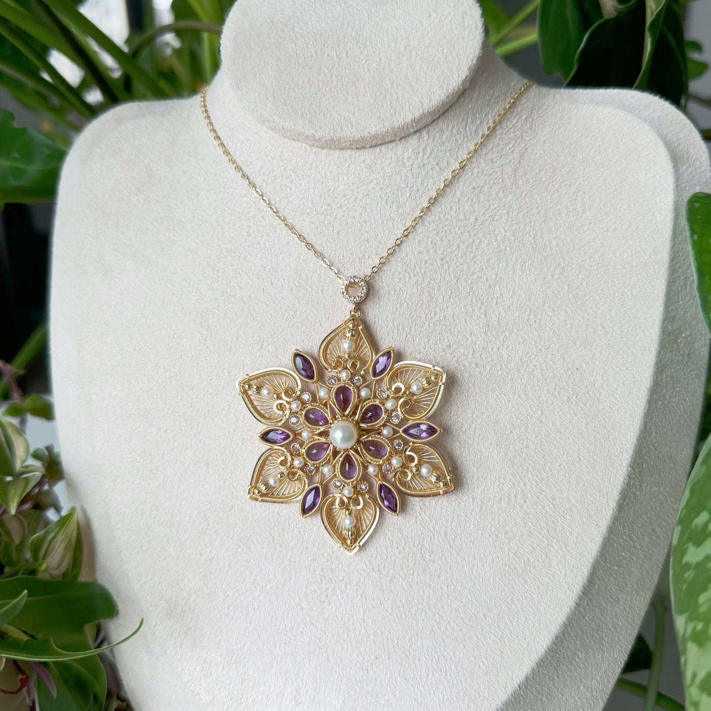 [Lotus] Handmade Amethyst Flower Necklace - Wire Wrapped Jewelry