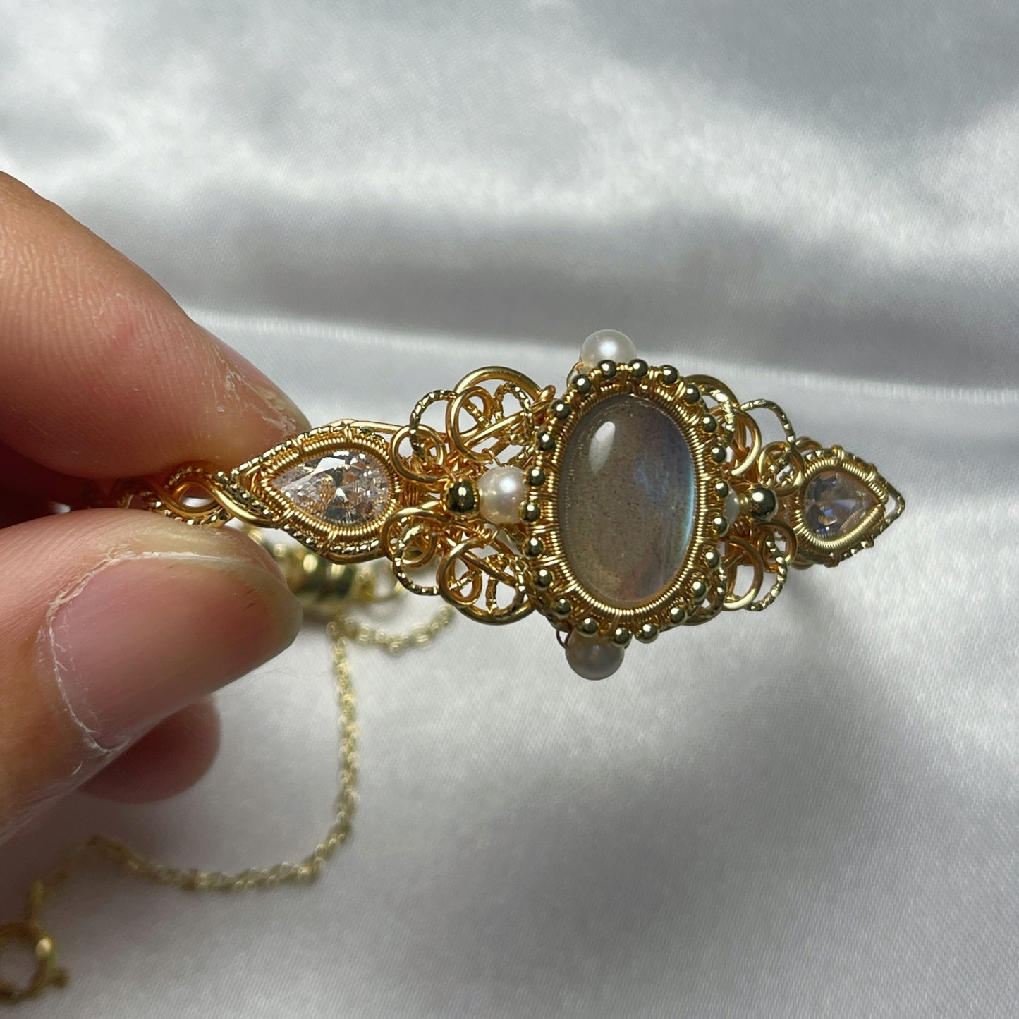 Handmade Grey Labradorite Bracelet - Wire Wrapped Jewelry