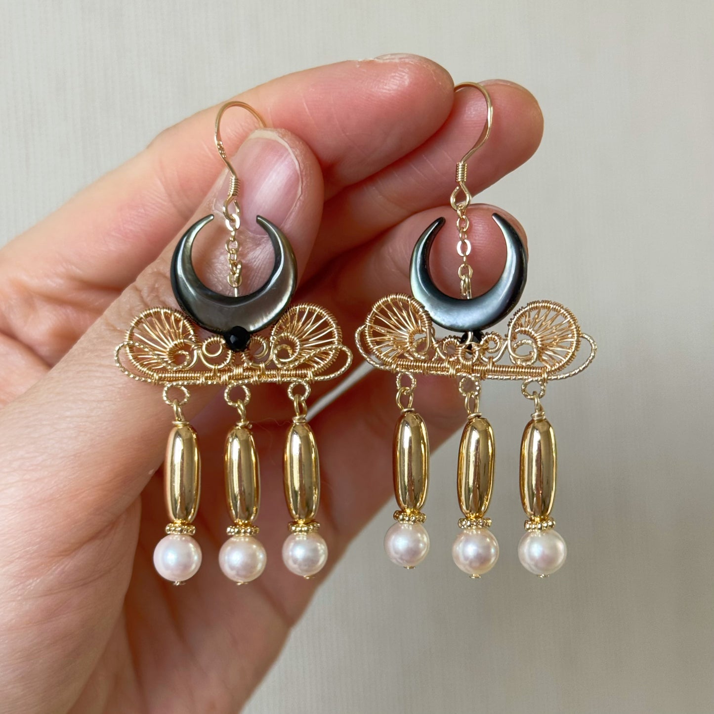 [Gladiator] Handmade Mother Of Pearl Earrings - Wire Wrapped Jewelry