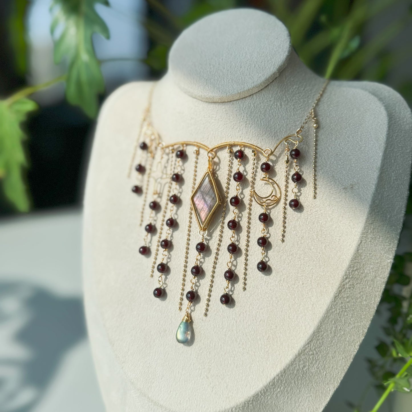 [Waterfall] Handmade Labradorite And Garnet Necklace - Wire Wrapped Jewelry